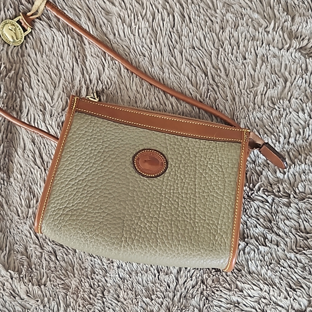 Dooney & Bourke shoulder bag